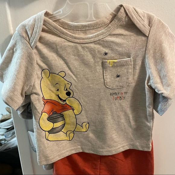 NWT! Disney Baby 0-3M Pooh Set - Picture 4 of 6